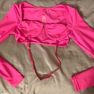 Xtra small fuchsia pink fashion nova crop top , never worn